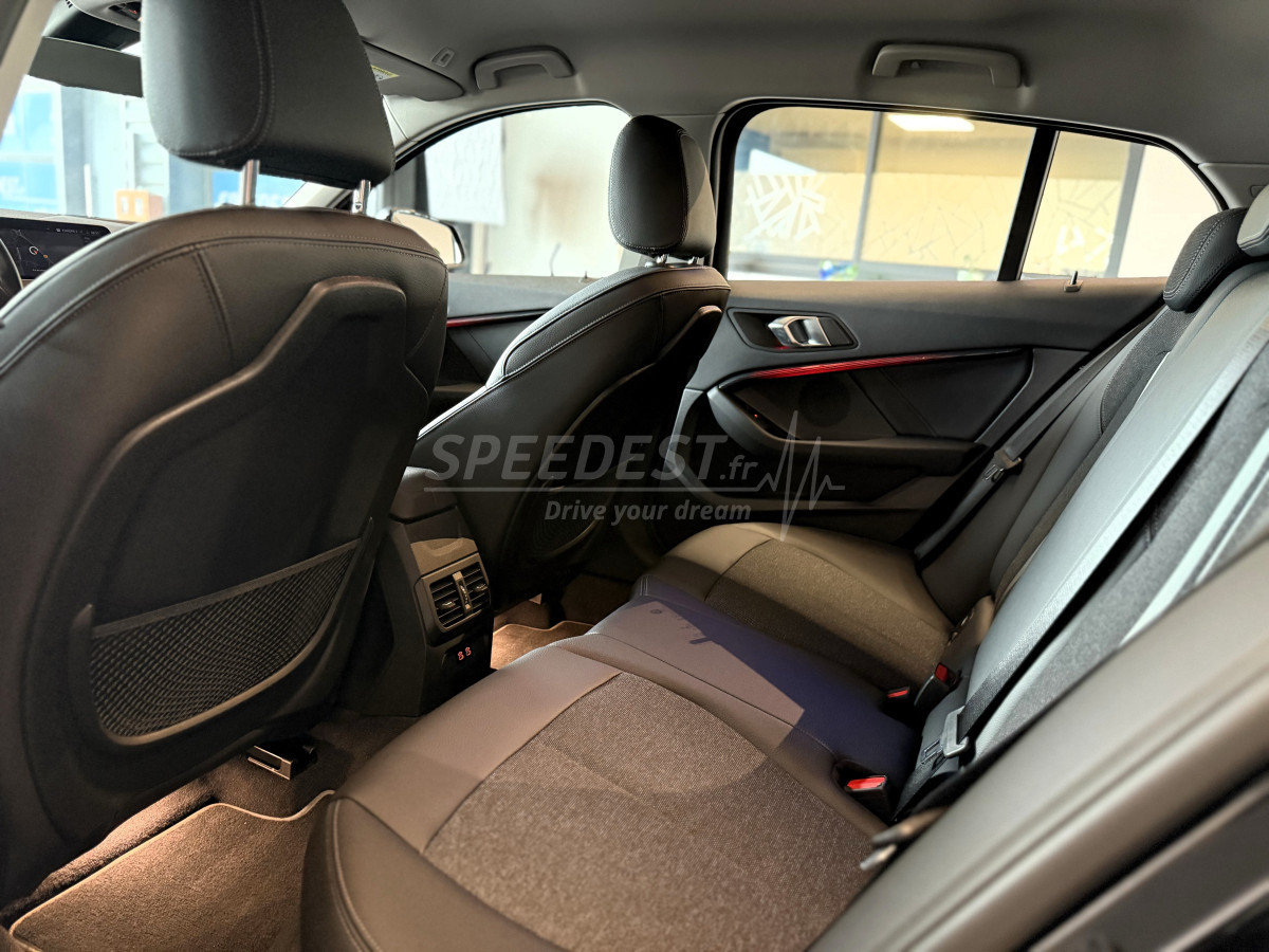 BMW 118D SPORT -CARPLAY-