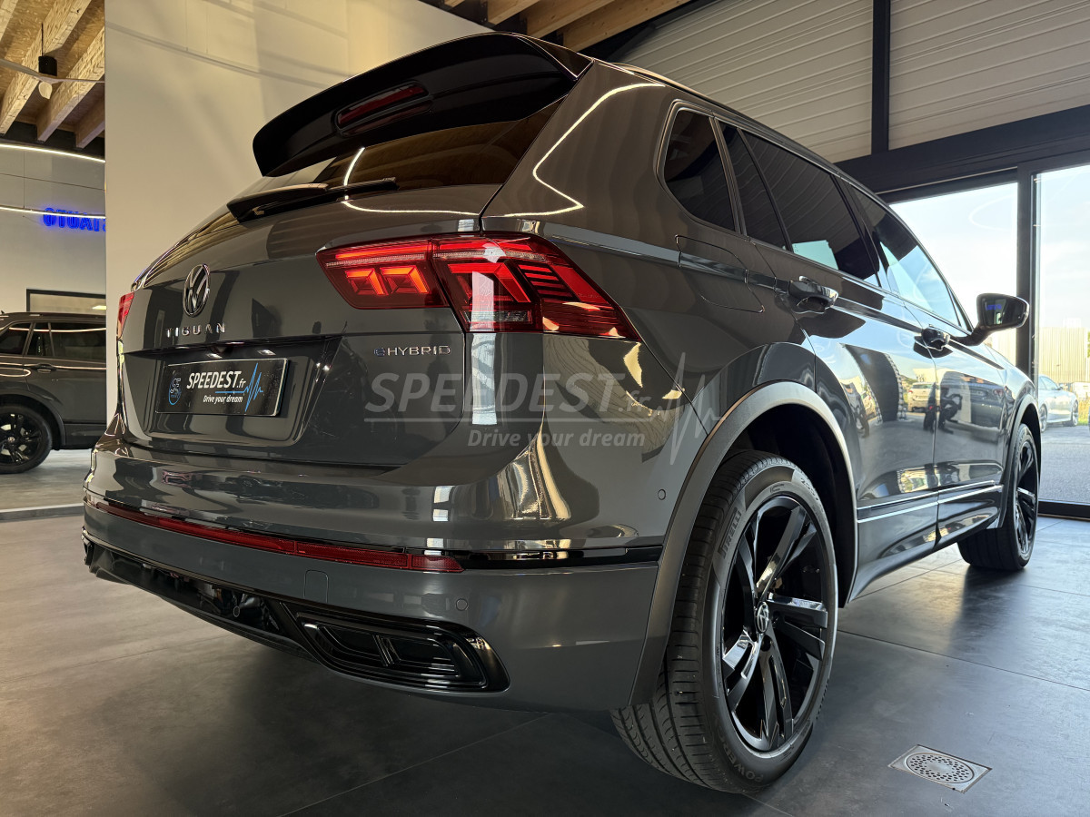 TIGUAN RLINE 245ch -TOIT OUVRANT / ATTELAGE-