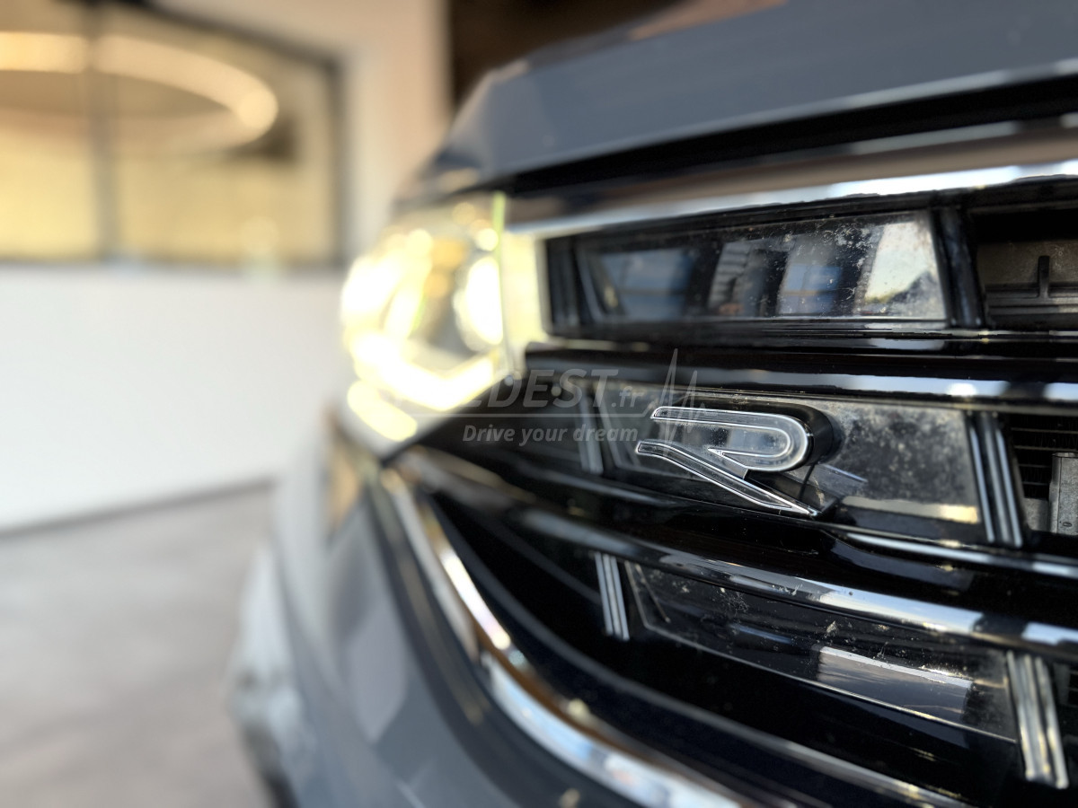 TIGUAN RLINE 245ch -TOIT OUVRANT / ATTELAGE-