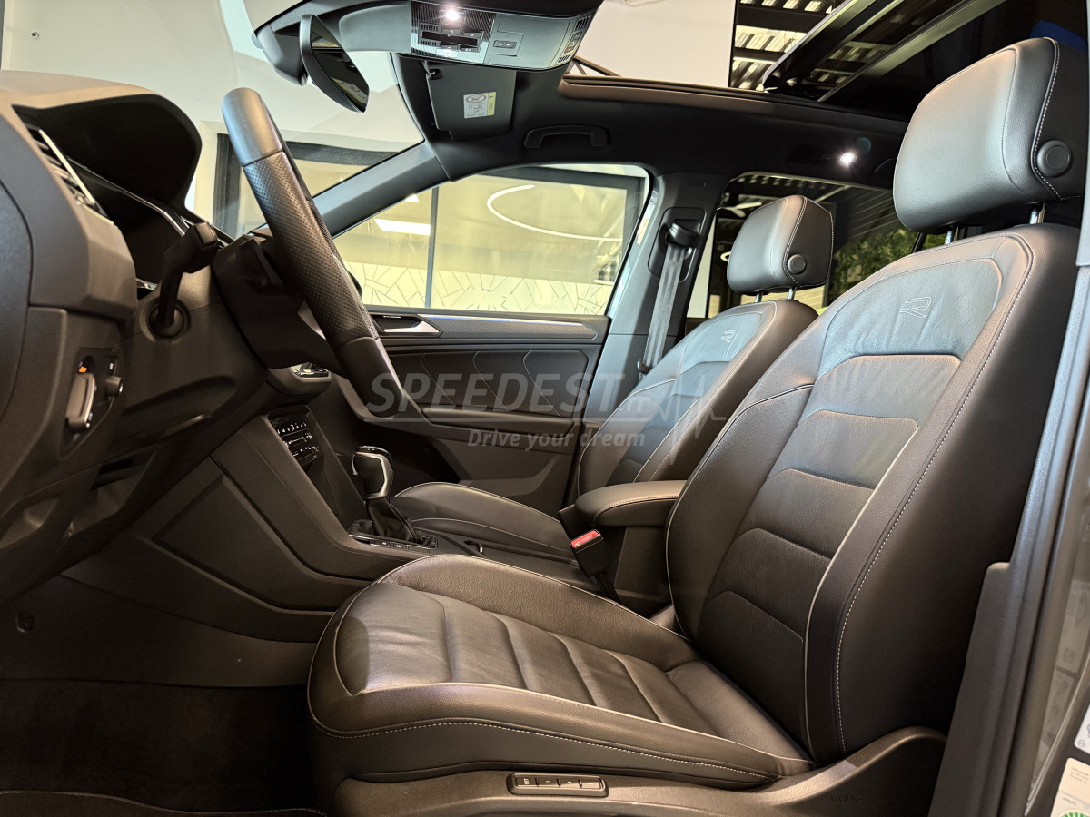 TIGUAN RLINE 245ch -TOIT OUVRANT / ATTELAGE-