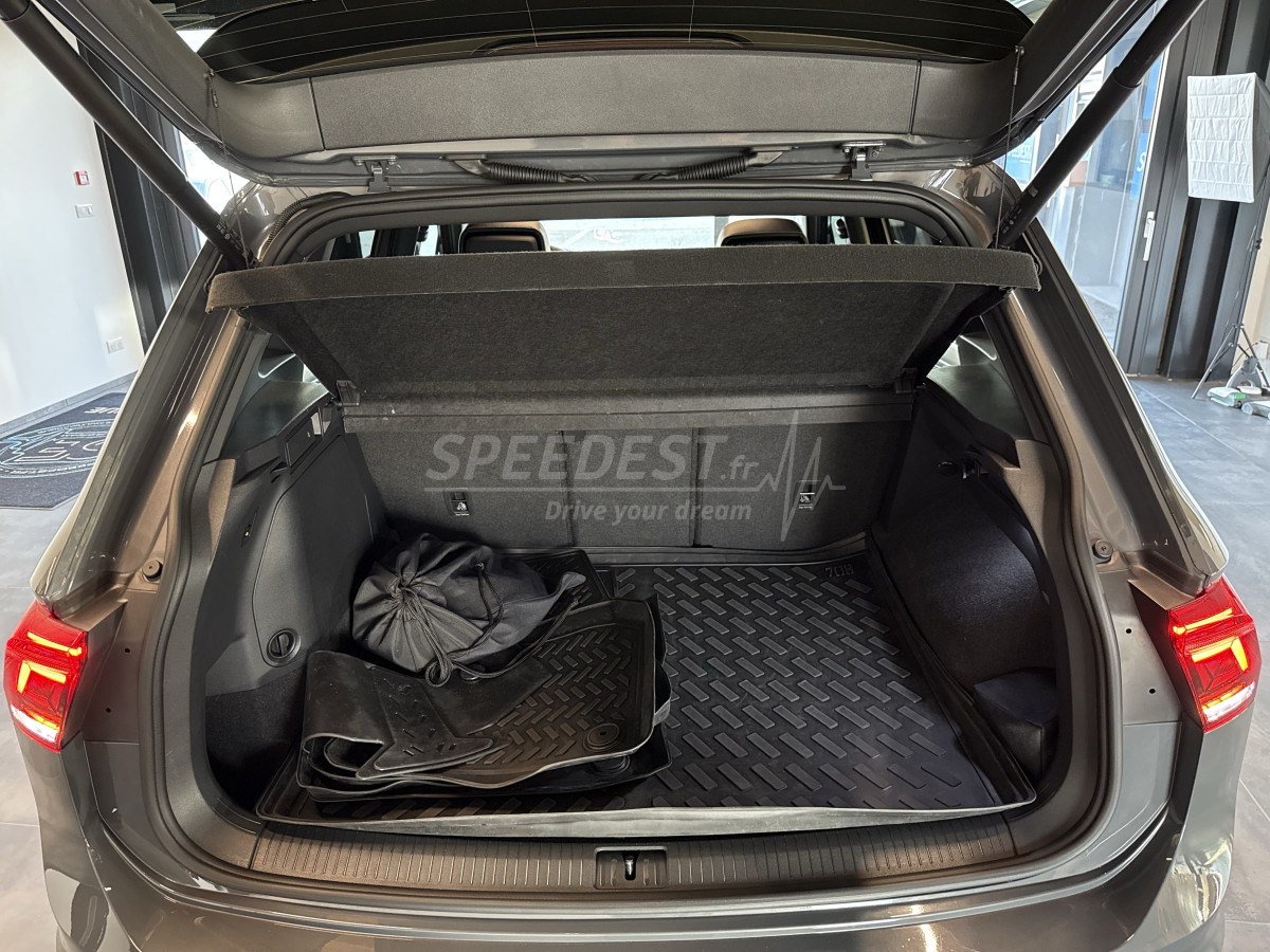 TIGUAN RLINE 245ch -TOIT OUVRANT / ATTELAGE-