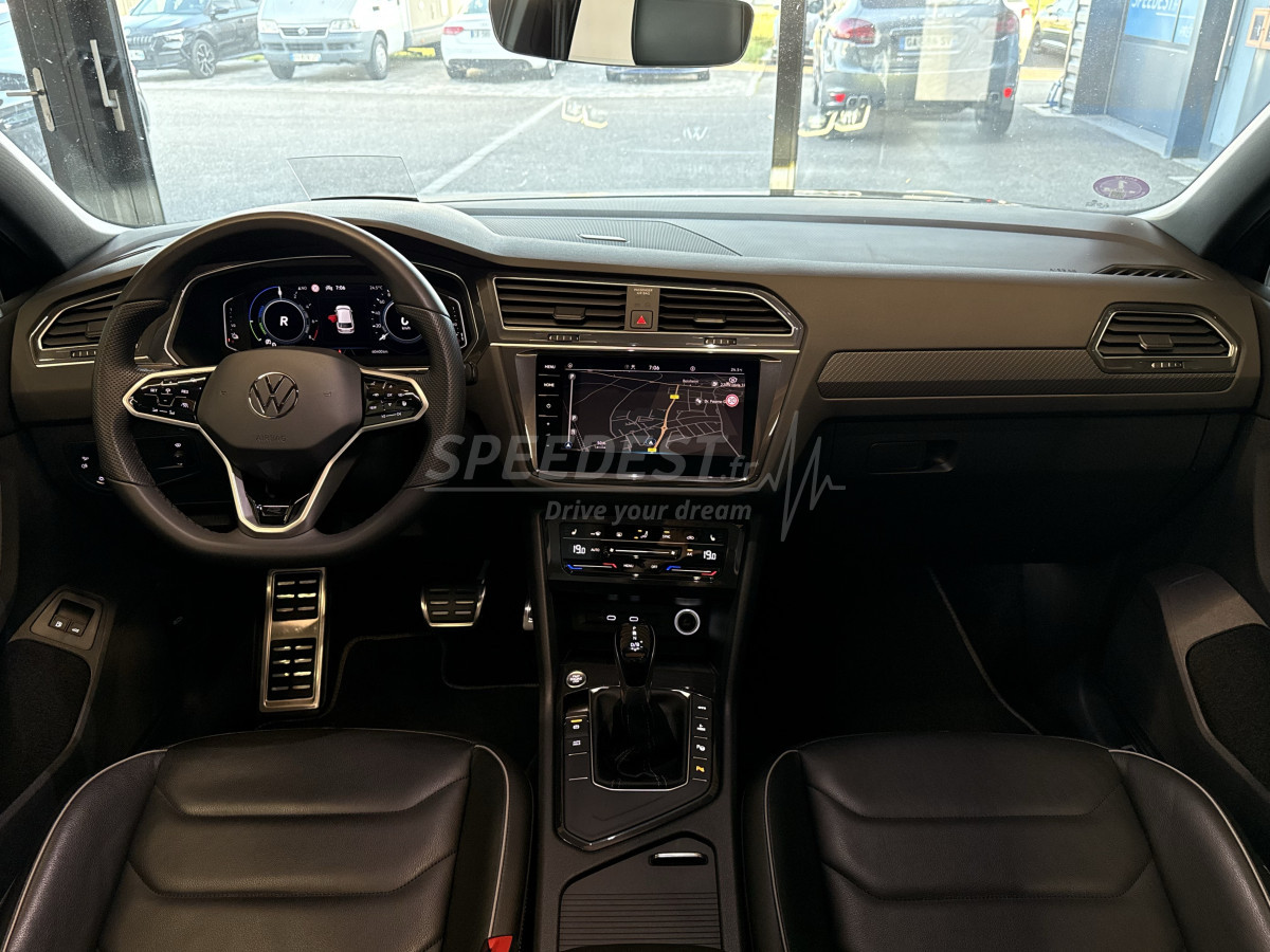 TIGUAN RLINE 245ch -TOIT OUVRANT / ATTELAGE-