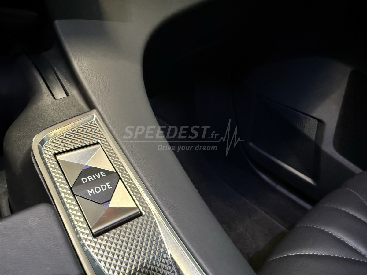 DS7 CROSSBACK -RIVOLI-