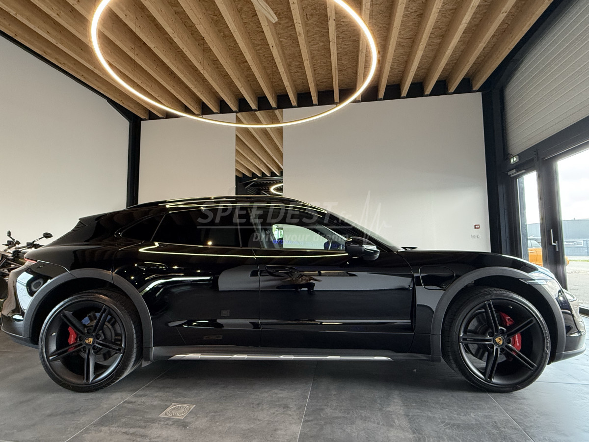 PORSCHE TAYCAN CROSSTURISMO 4S