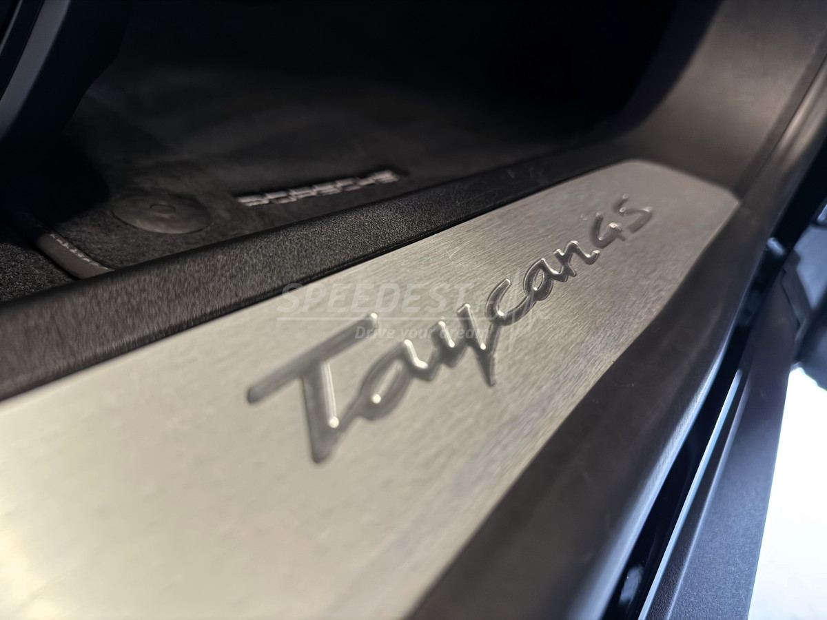 PORSCHE TAYCAN CROSSTURISMO 4S