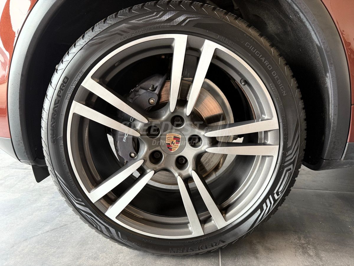 PORSCHE CAYENNE -TOIT OUVRANT/CONFIG RARE-