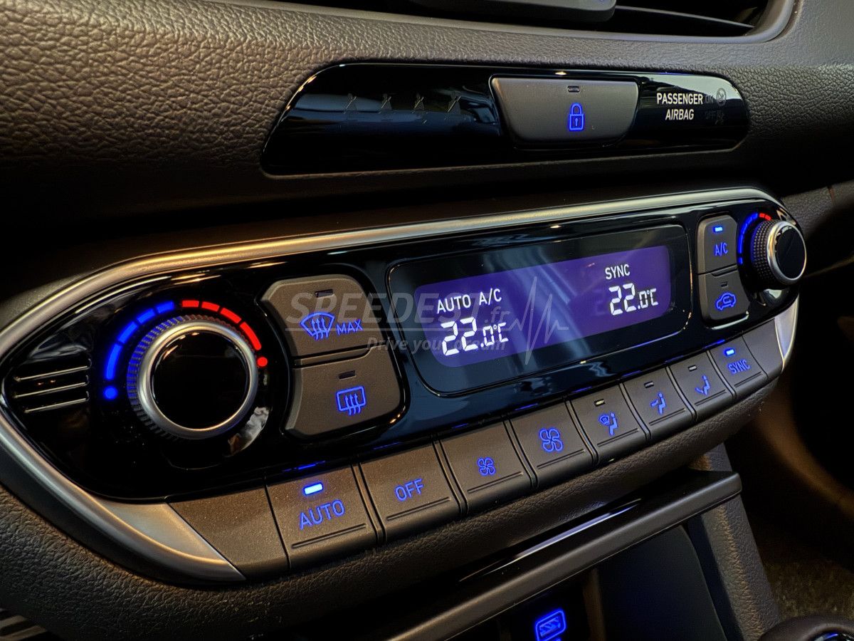 HYUNDAI I30 -NLINE/1ère MAIN-