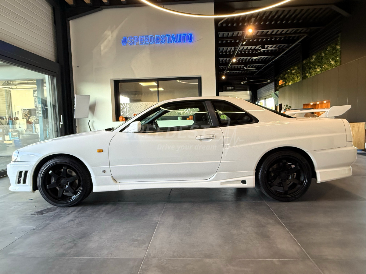 NISSAN SKYLINE GTT34 -COLLECTOR-