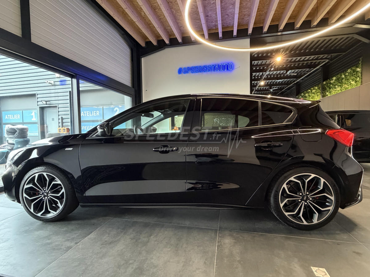 FOCUS STLINE -CAMERA/CARPLAY-