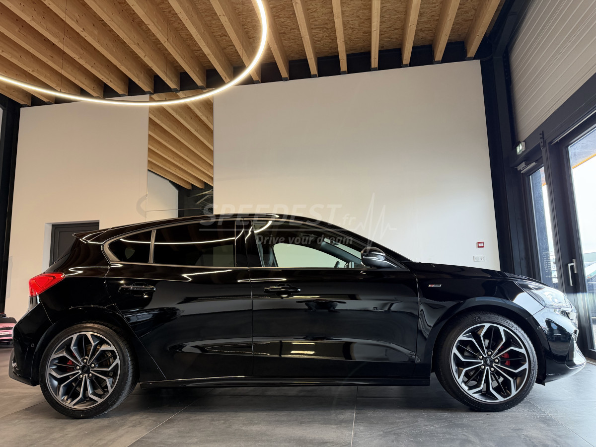 FOCUS STLINE -CAMERA/CARPLAY-