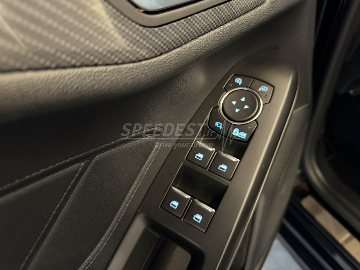 FOCUS STLINE -CAMERA/CARPLAY-