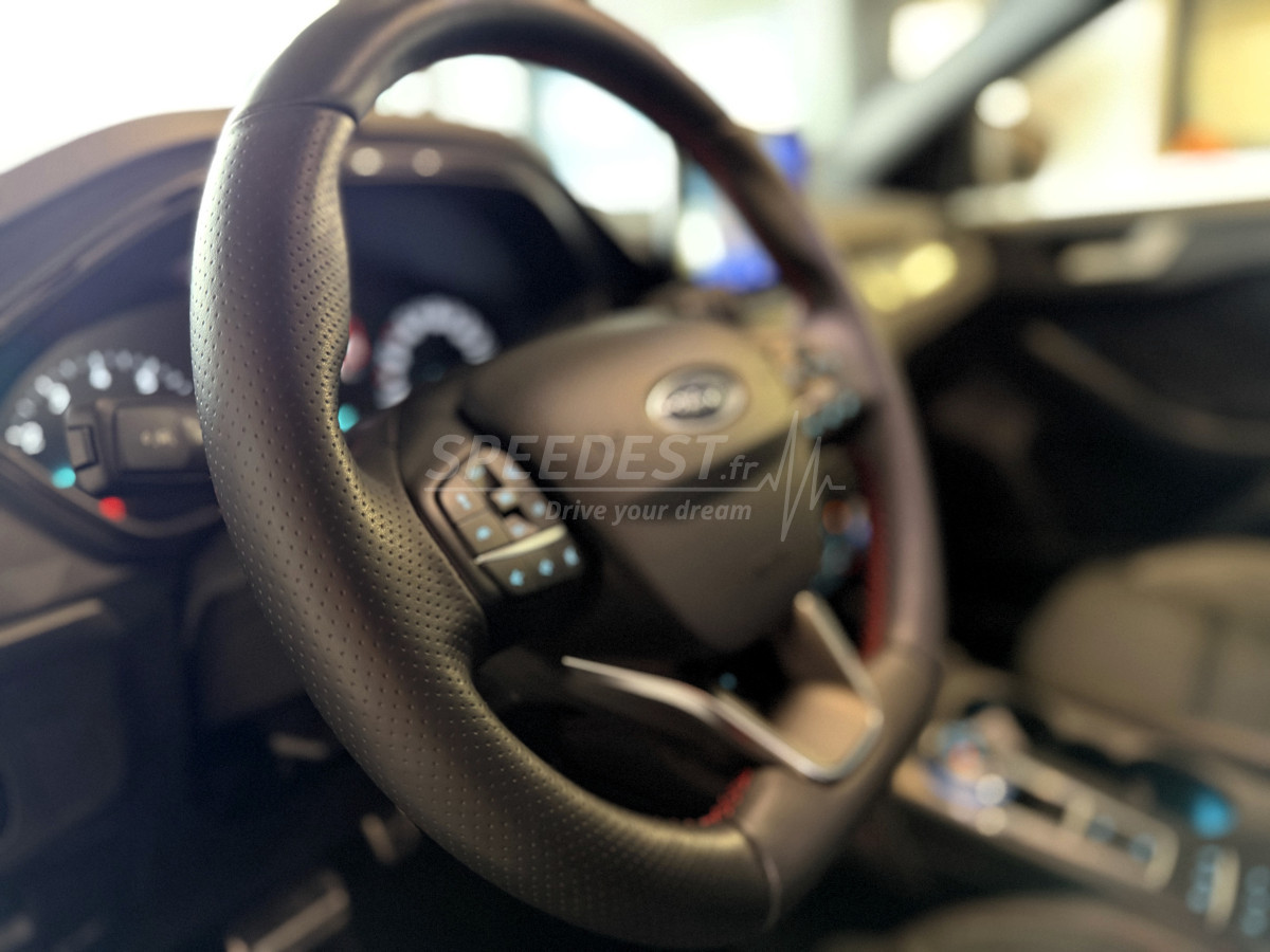 FOCUS STLINE -CAMERA/CARPLAY-