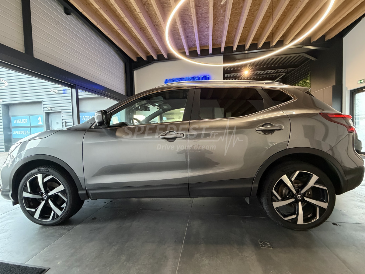 QASHQAI TEKNA+ -SUREEQUIPE-