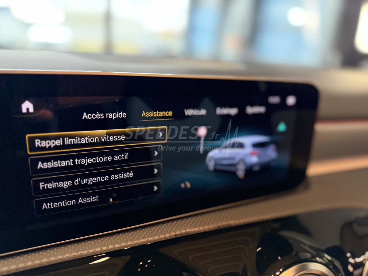 MERCEDES A200 AMG -TOP CONFIGURATION-