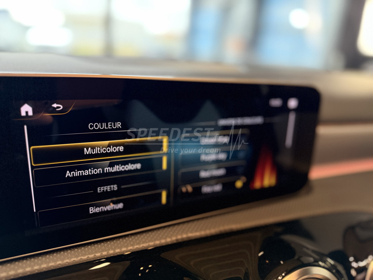 MERCEDES A200 AMG -TOP CONFIGURATION-