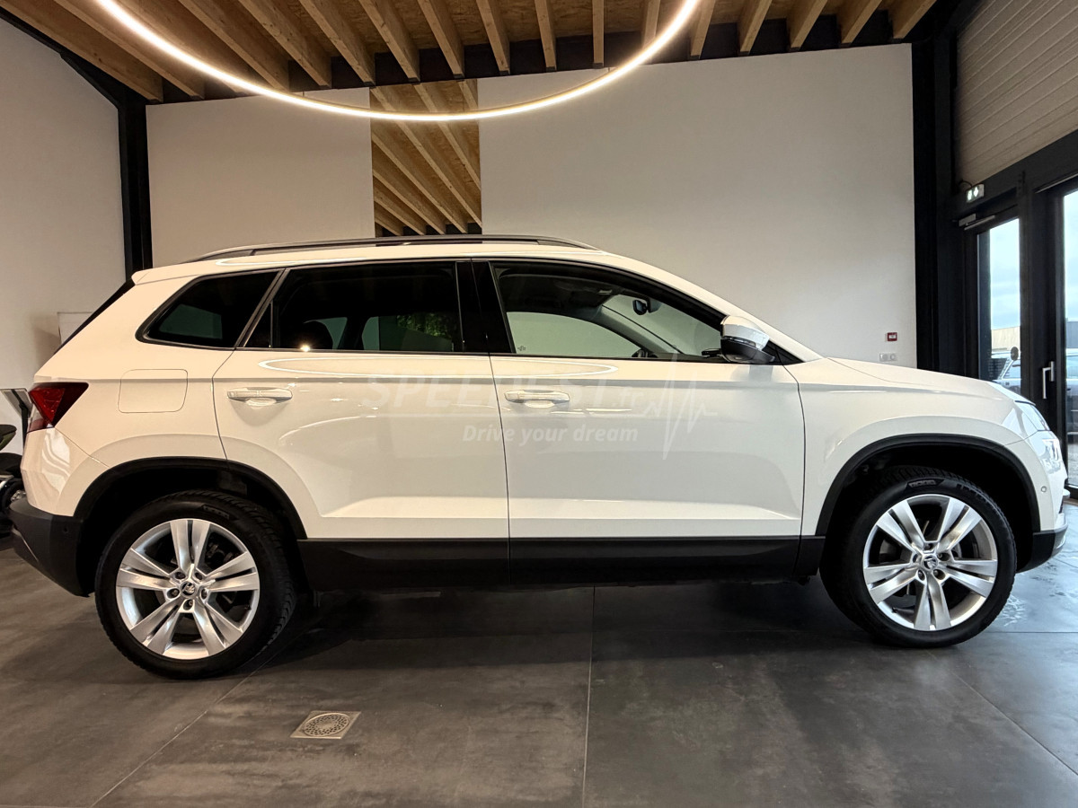 KAROQ STYLE -CAMERA/CARPLAY-