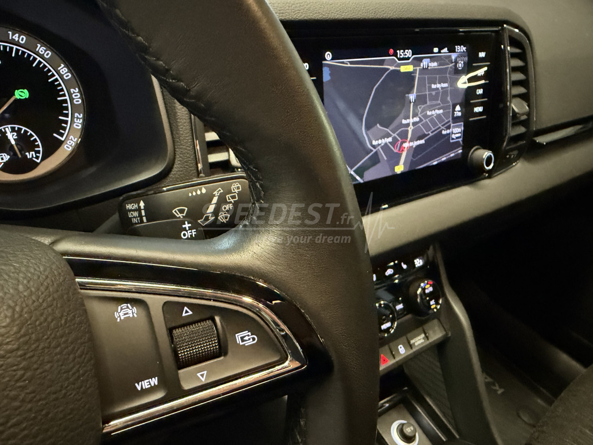 KAROQ STYLE -CAMERA/CARPLAY-