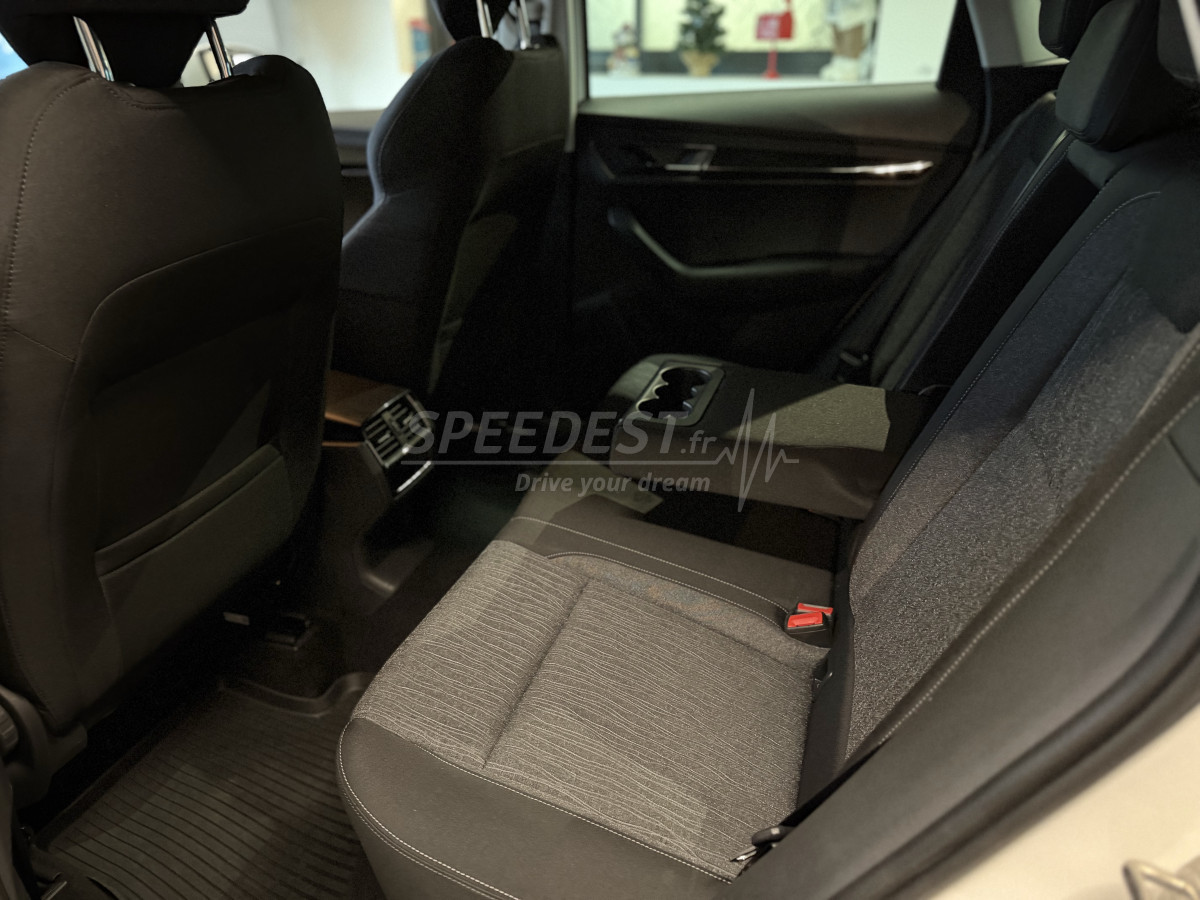 KAROQ STYLE -CAMERA/CARPLAY-