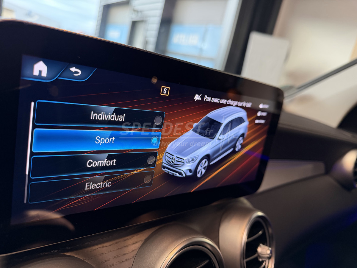 MERCEDES GLC 300 -HYBRIDE/TOIT OUVRANT-