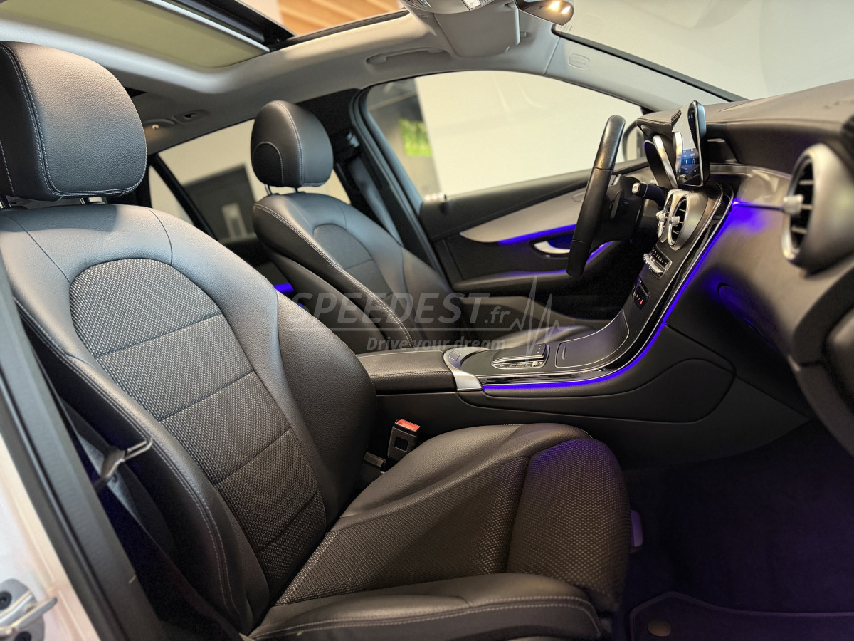 MERCEDES GLC 300 -HYBRIDE/TOIT OUVRANT-
