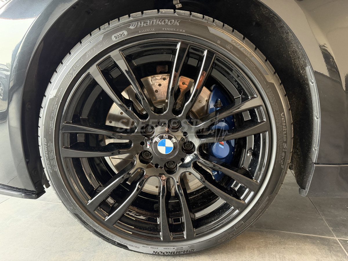 BMW 335i -M PERFORMANCE-