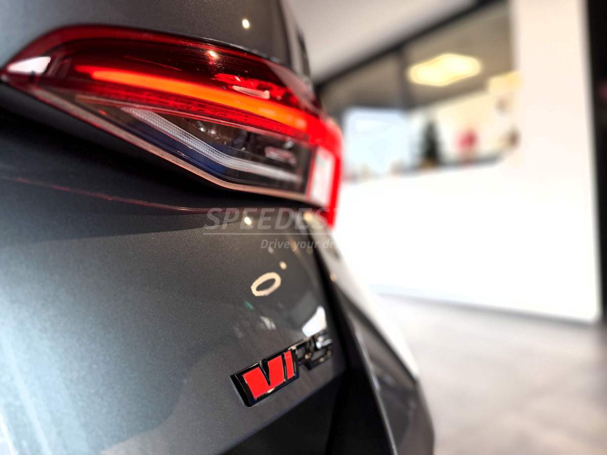 SKODA OCTAVIA RS -1ère MAIN-