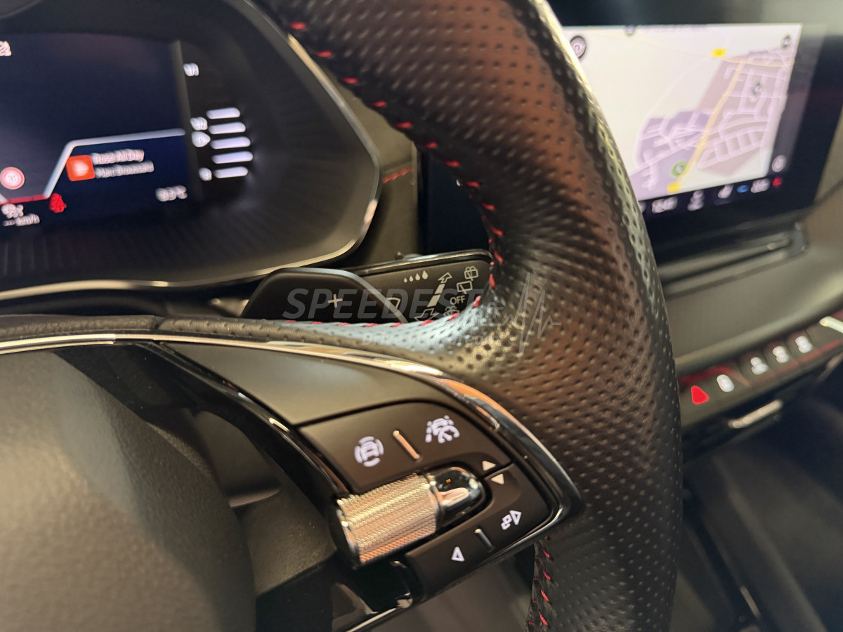 SKODA OCTAVIA RS -1ère MAIN-