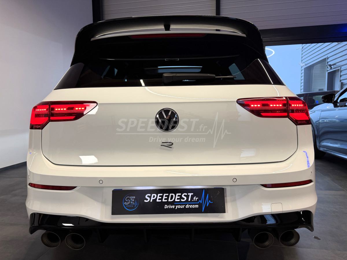 GOLF 8 R -AKRAPOVIC-