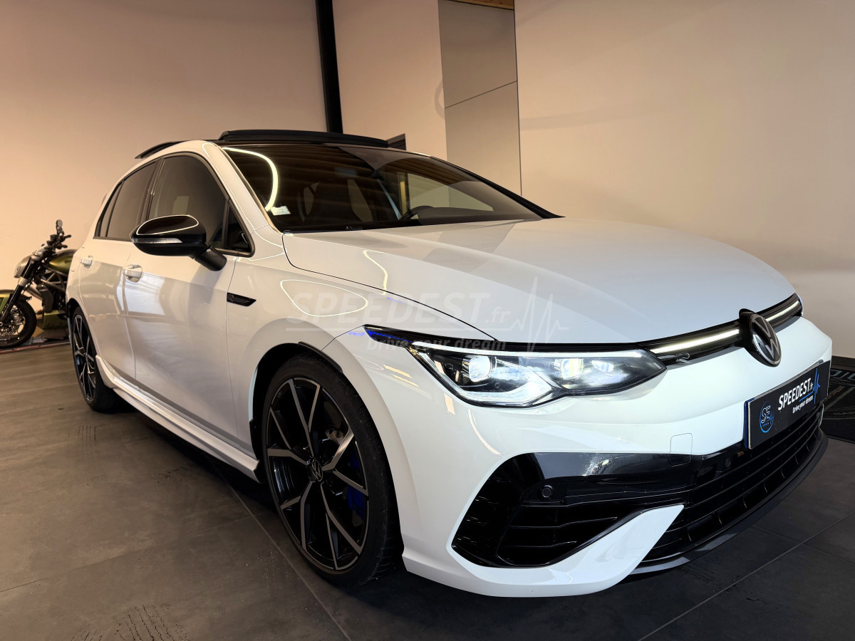 GOLF 8 R -AKRAPOVIC-