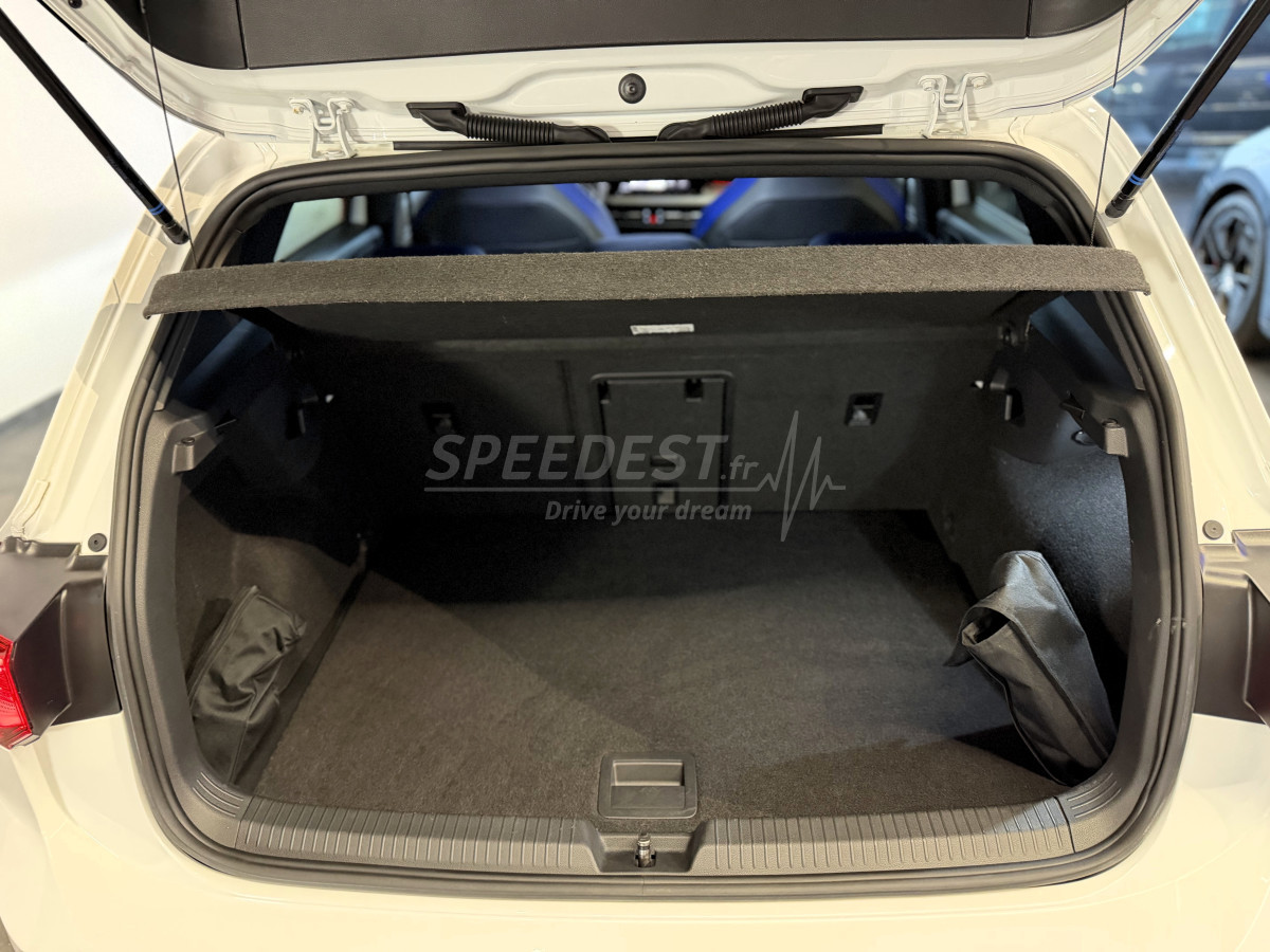 GOLF 8 R -AKRAPOVIC-