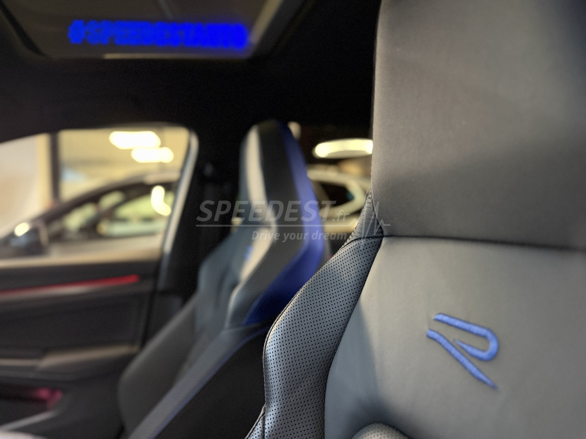 GOLF 8 R -AKRAPOVIC-