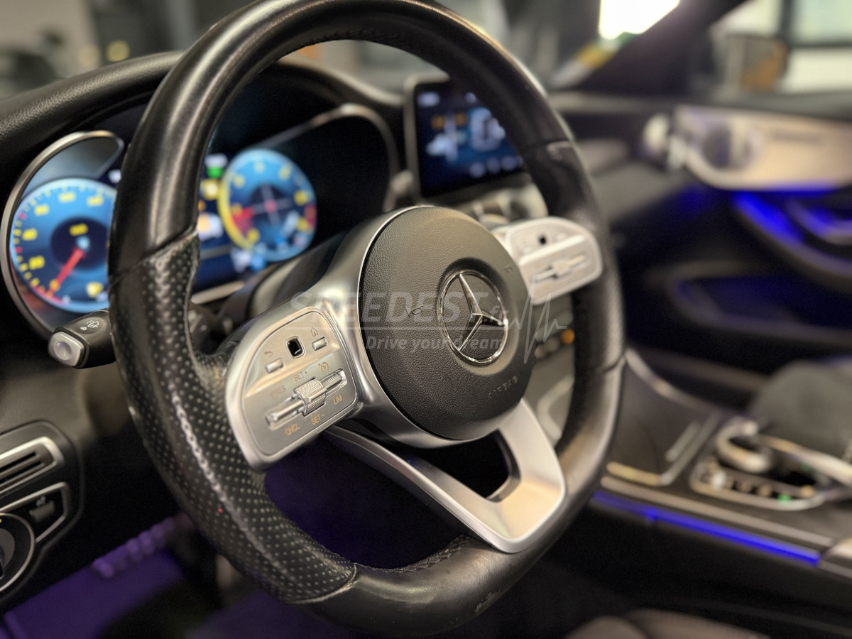 MERCEDES C220 AMG CABRIOLET -SUREEQUIPE-