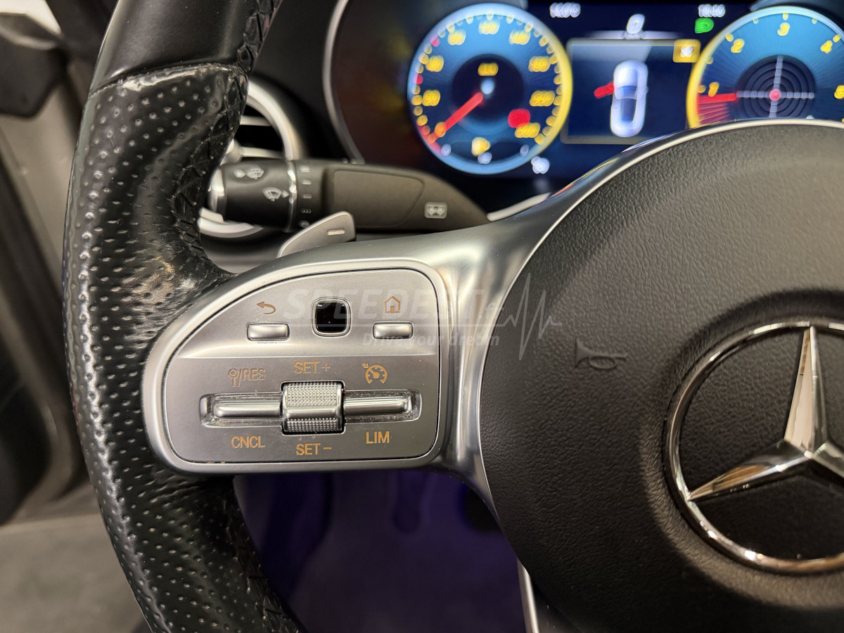 MERCEDES C220 AMG CABRIOLET -SUREEQUIPE-