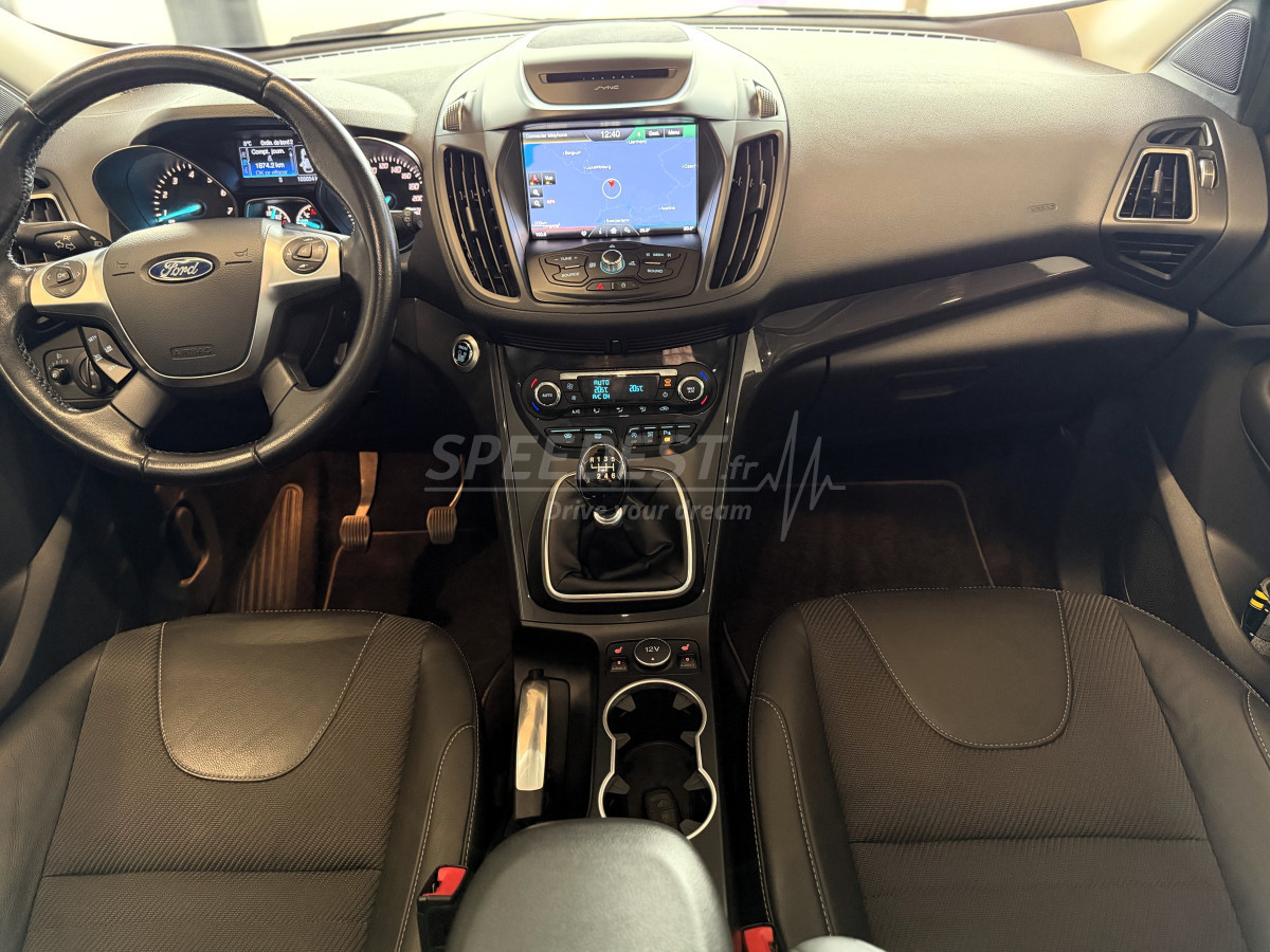 FORD KUGA TITANIUM
