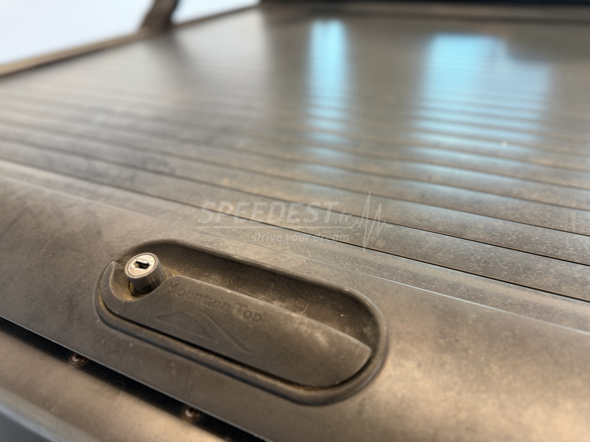 NISSAN NAVARA DOUBLE CABINE -COFFRE-