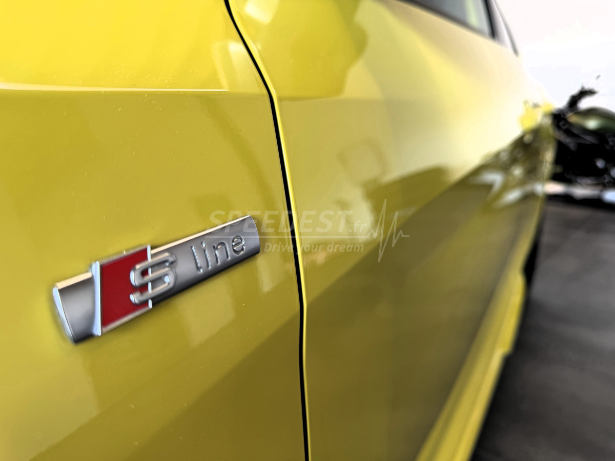 AUDI A1 SLINE -SUREEQUIPE/CARPLAY-