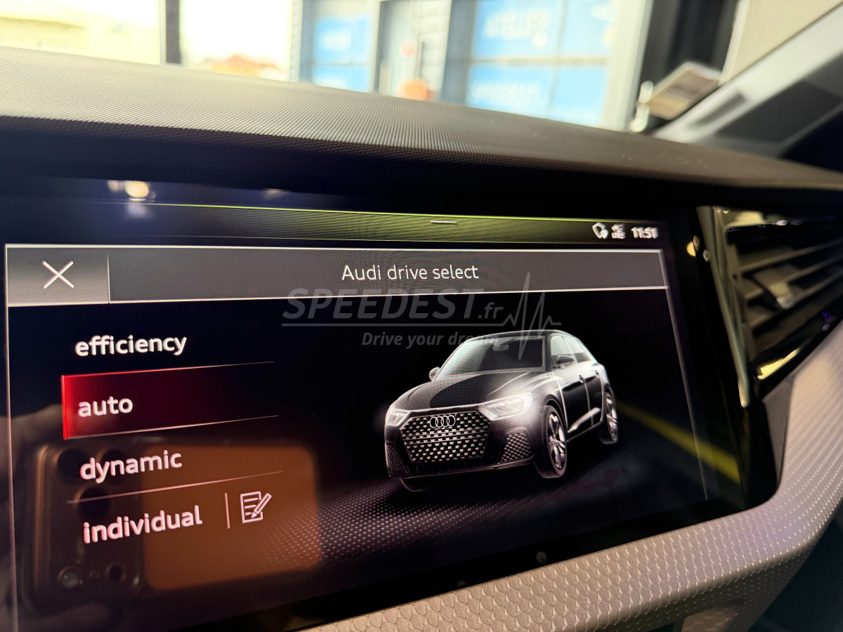 AUDI A1 SLINE -SUREEQUIPE/CARPLAY-