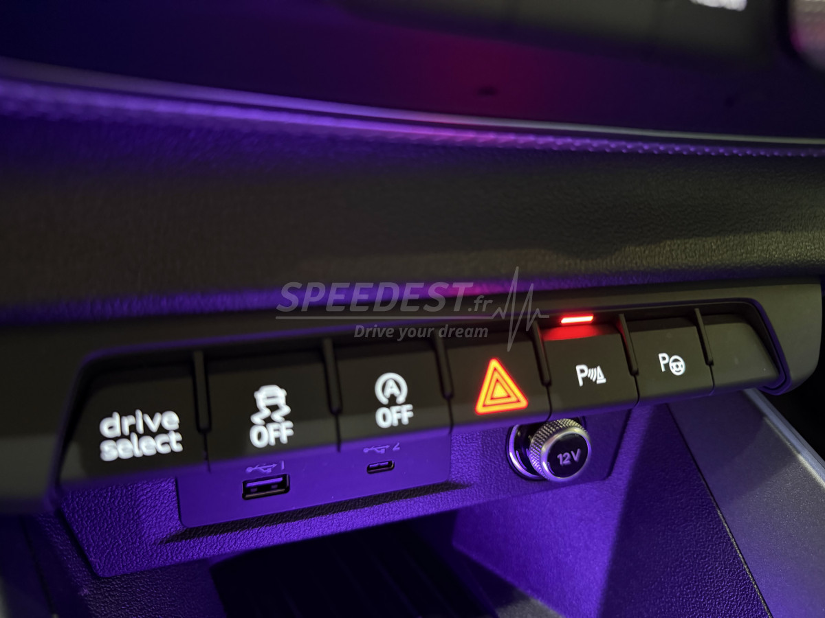 AUDI A1 SLINE -SUREEQUIPE/CARPLAY-