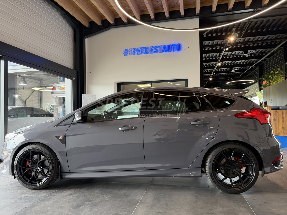 FOCUS ST -ETAT RARE/CAMERA-TOIT OUVRANT-