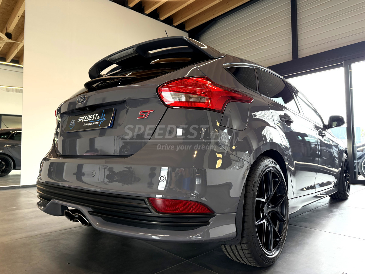 FOCUS ST -ETAT RARE/CAMERA-TOIT OUVRANT-