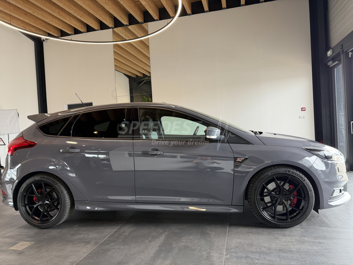 FOCUS ST -ETAT RARE/CAMERA-TOIT OUVRANT-