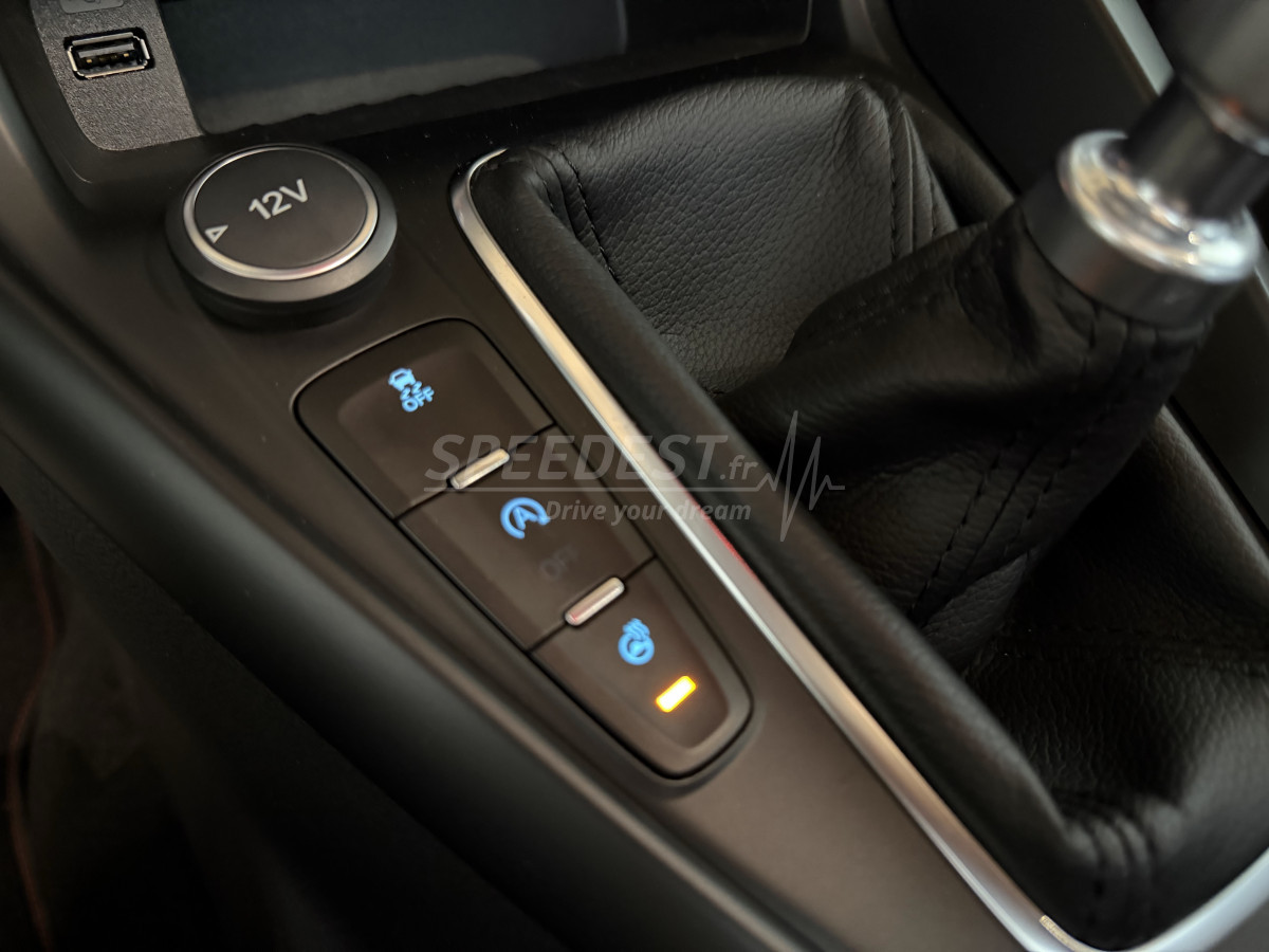 FOCUS ST -ETAT RARE/CAMERA-TOIT OUVRANT-