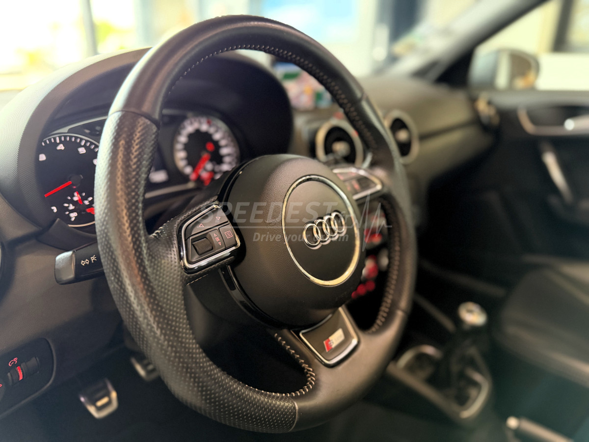 AUDI A1 SLINE -BAQUET/TOIT OUVRANT-