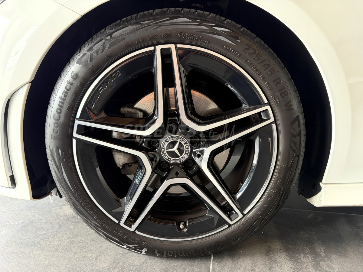 CLA 200 SHOOTING BREAK -TOIT OUVRANT/AMBIANCE-