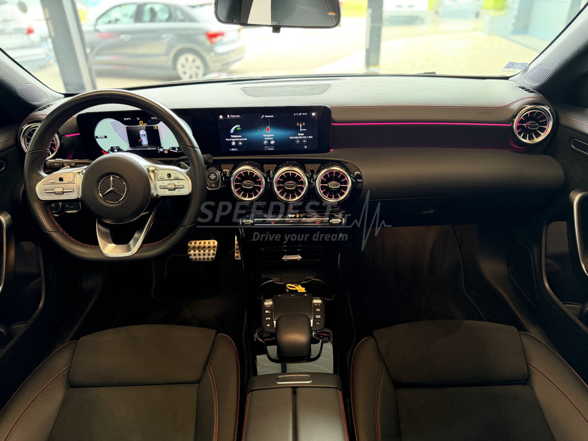 CLA 200 SHOOTING BREAK -TOIT OUVRANT/AMBIANCE-