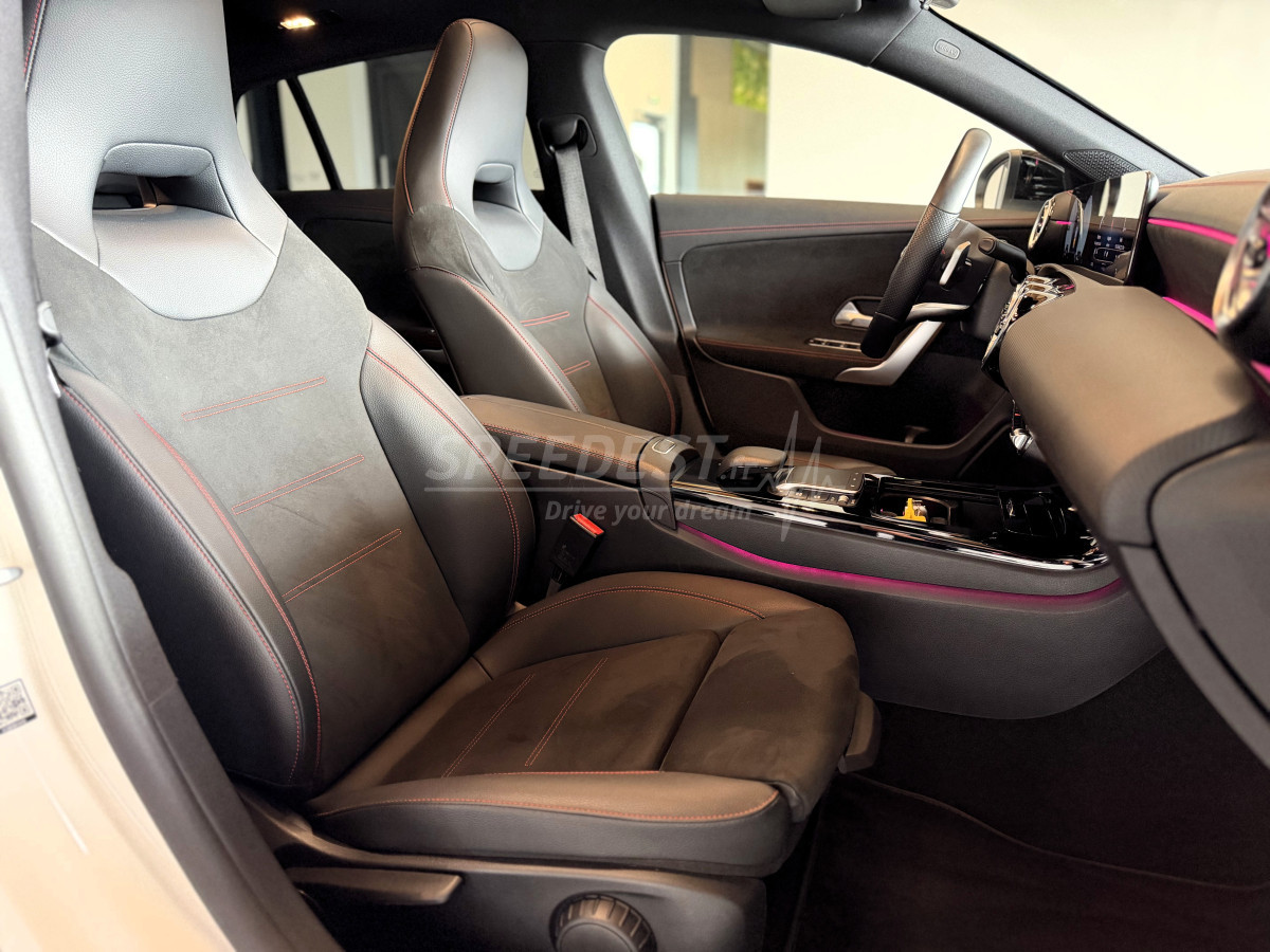 CLA 200 SHOOTING BREAK -TOIT OUVRANT/AMBIANCE-