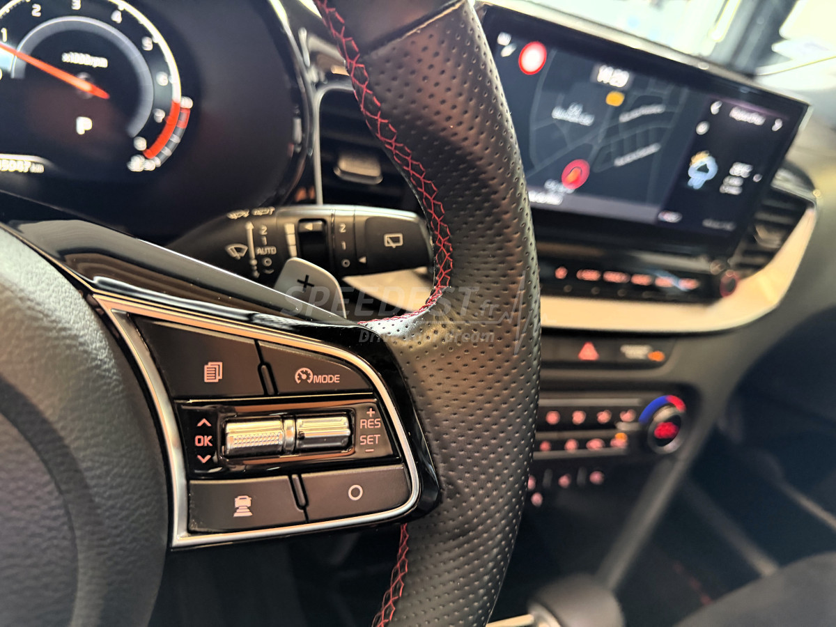 KIA PROCEED GT -FULL OPTIONS-