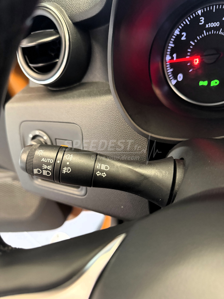 DACIA DUSTER PRESTIGE 4X4 -1ère MAIN/ATTELAGE-