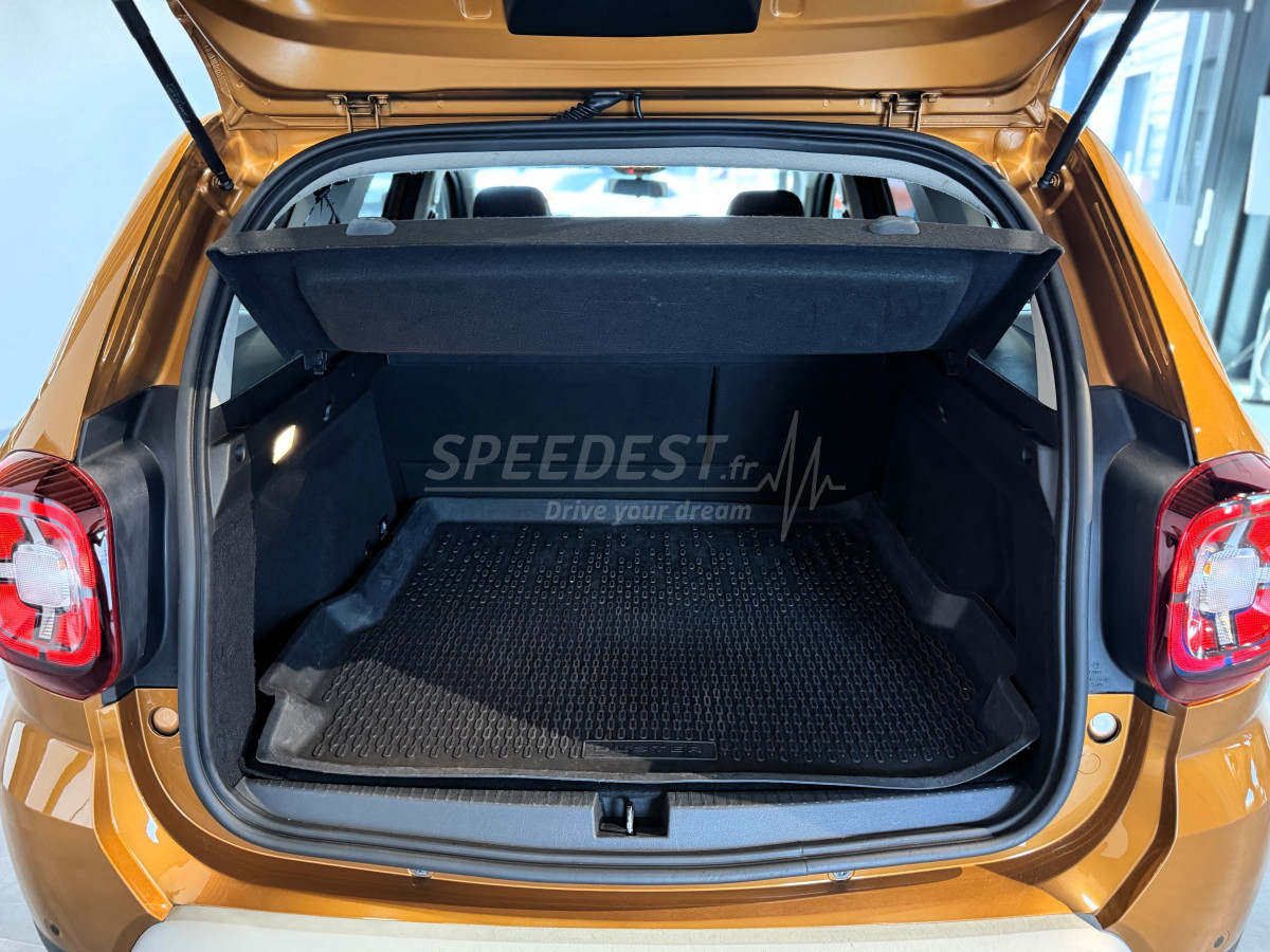 DACIA DUSTER PRESTIGE 4X4 -1ère MAIN/ATTELAGE-