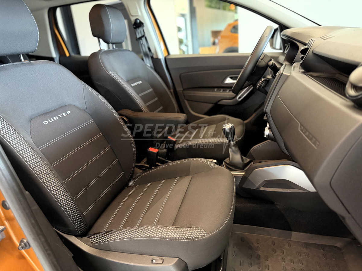 DACIA DUSTER PRESTIGE 4X4 -1ère MAIN/ATTELAGE-